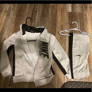 NIKE Jogging Set